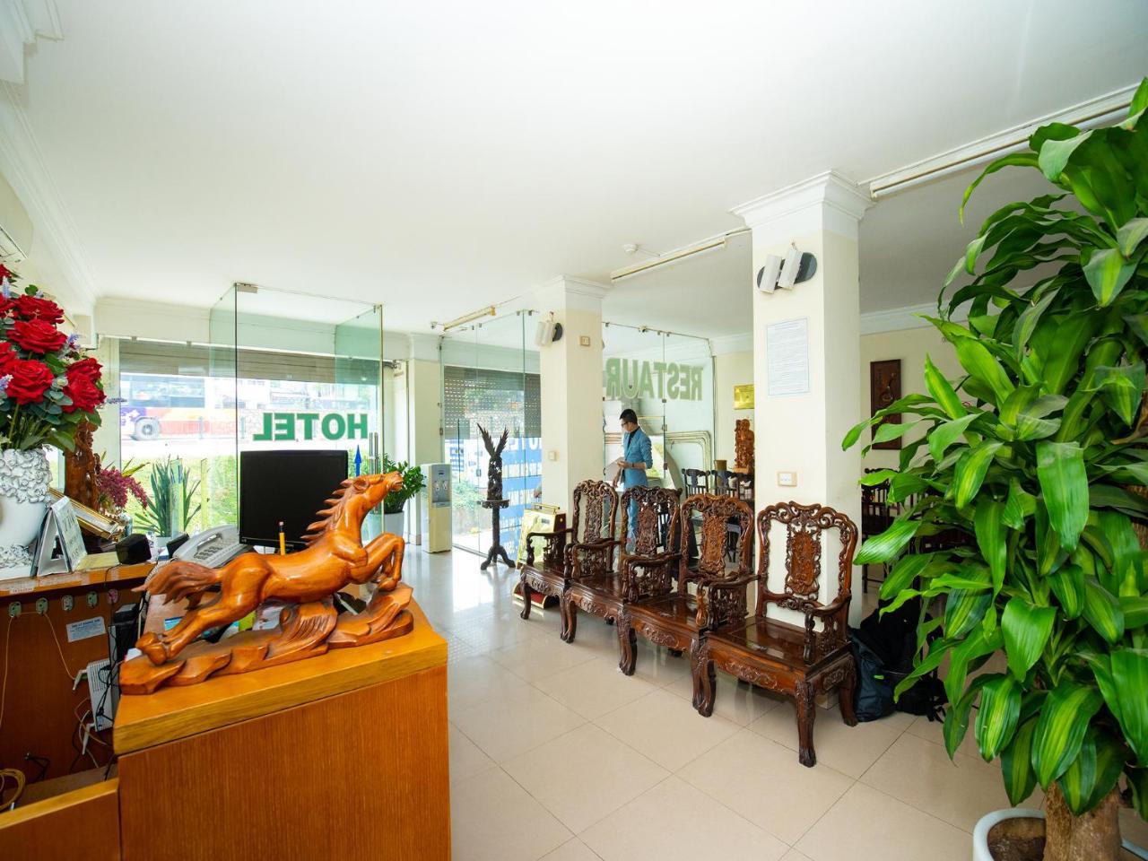 Ho Sen Xanh Hotel Hanoi Eksteriør bilde